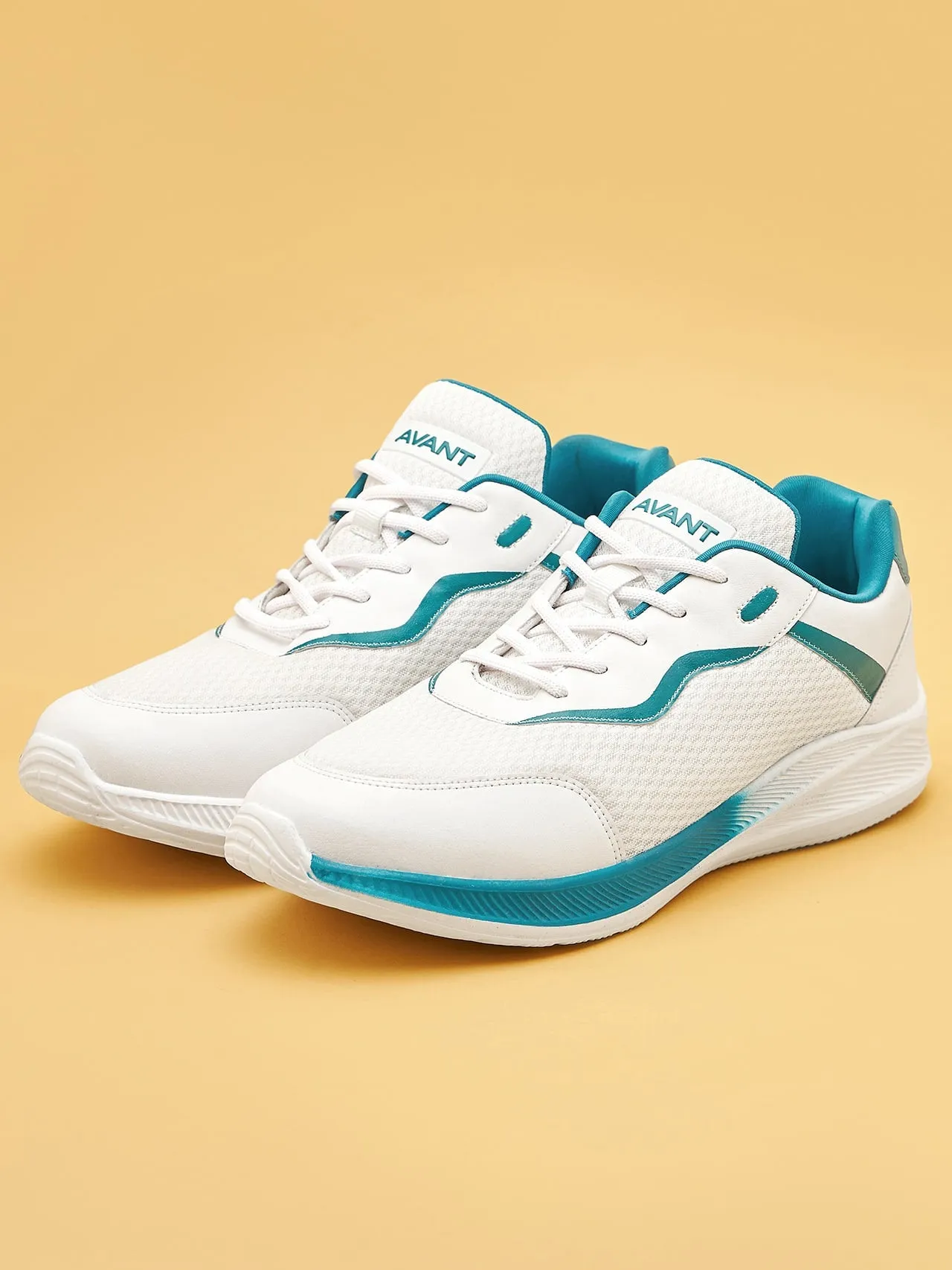 AVANT Men's Softride Walking Shoes-White