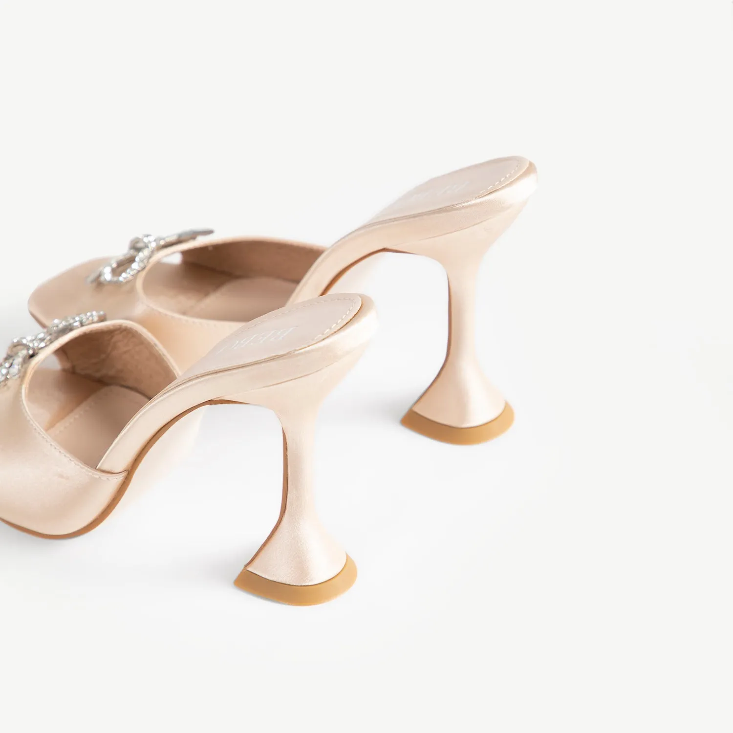 BEBO Rizzle Heeled Mule in Champagne