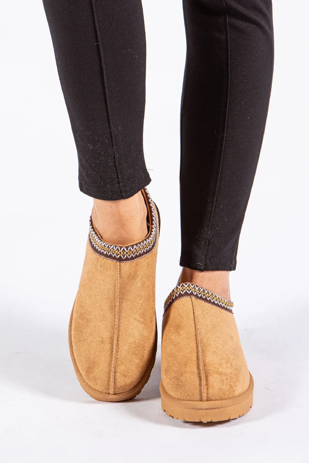 CHESTNUT FAUX SUEDE EMBROIDED AZTEC DETAIL  COZY FLUFFY SLIPPERS BOOTS BOOTIES