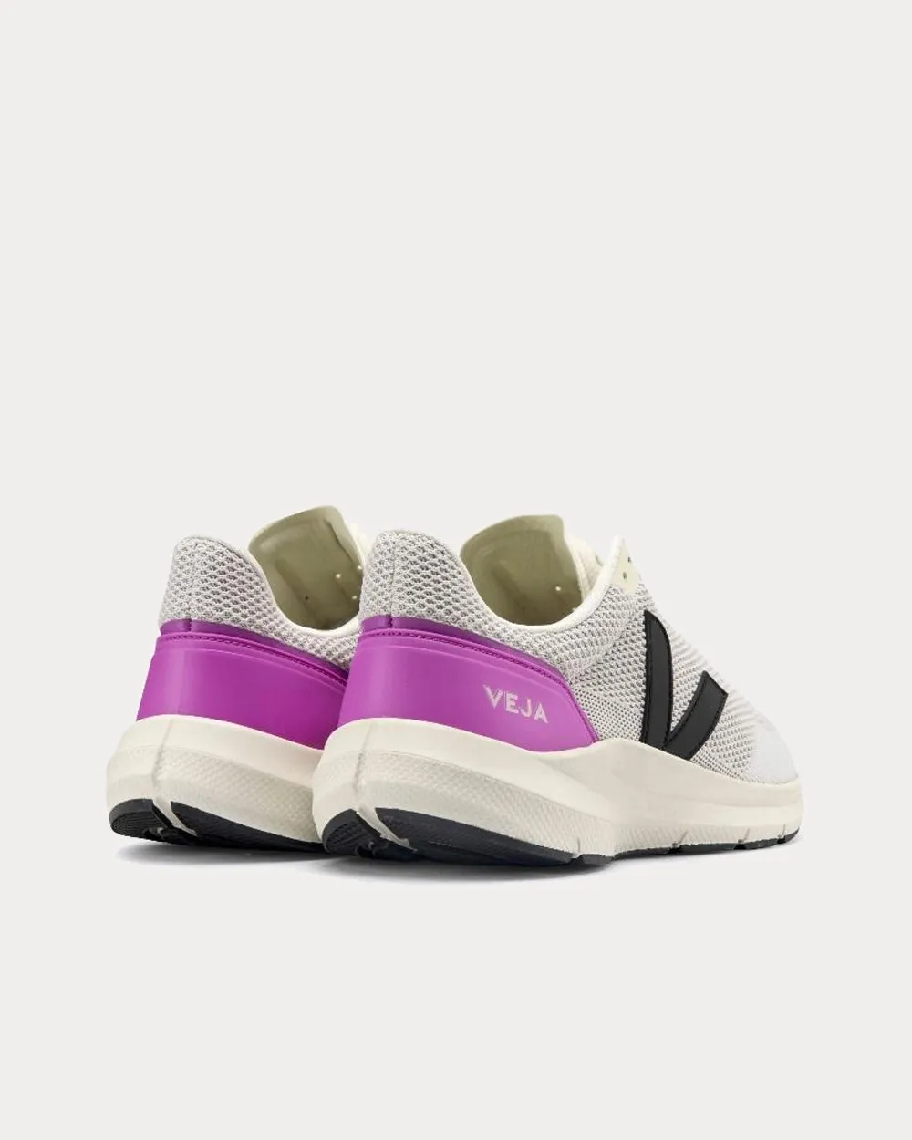 Marlin Chalk Running Shoes