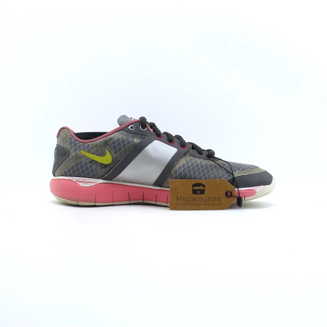 NIKE FREE XT