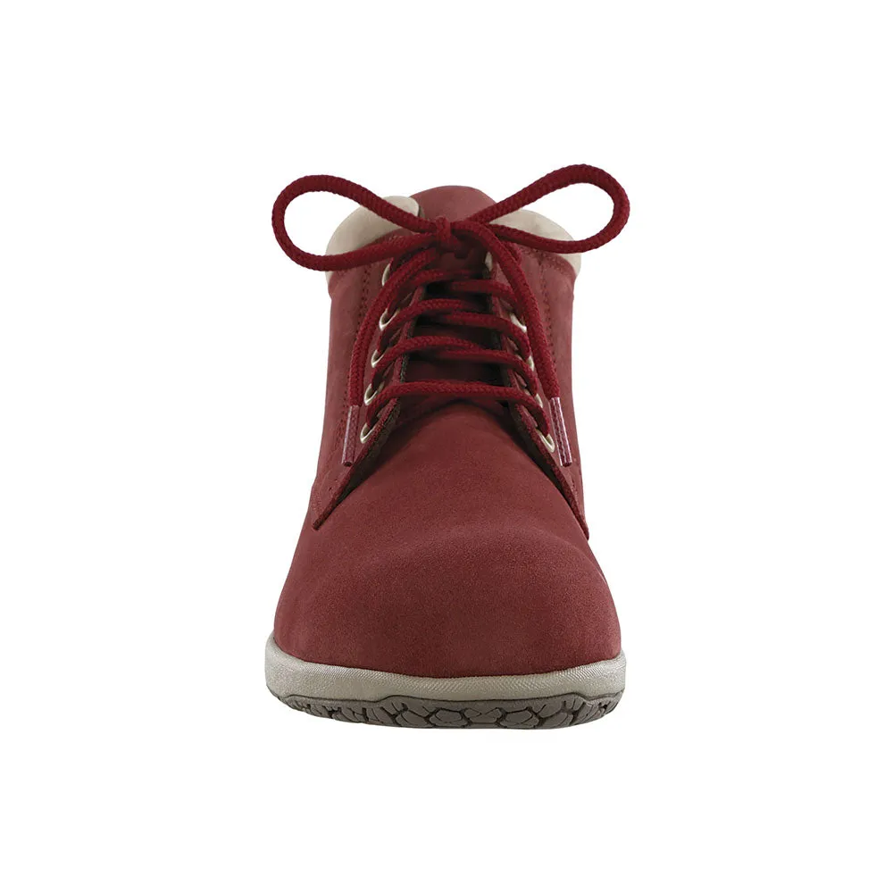 SAS Gretchen Chukka Water-Resistant Boot Red/Taupe Leather (Women's)