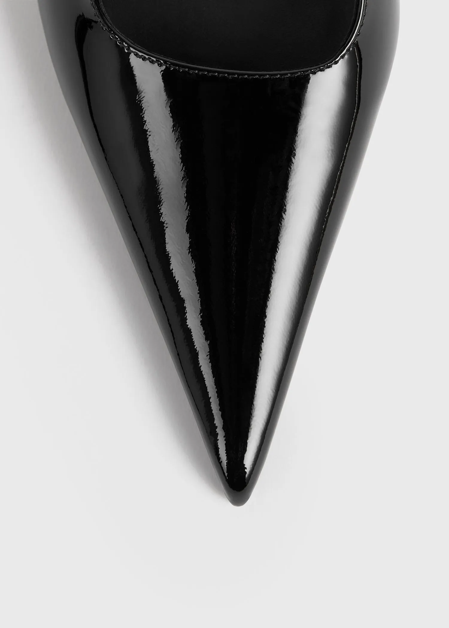 Sharp patent-leather slingbacks black