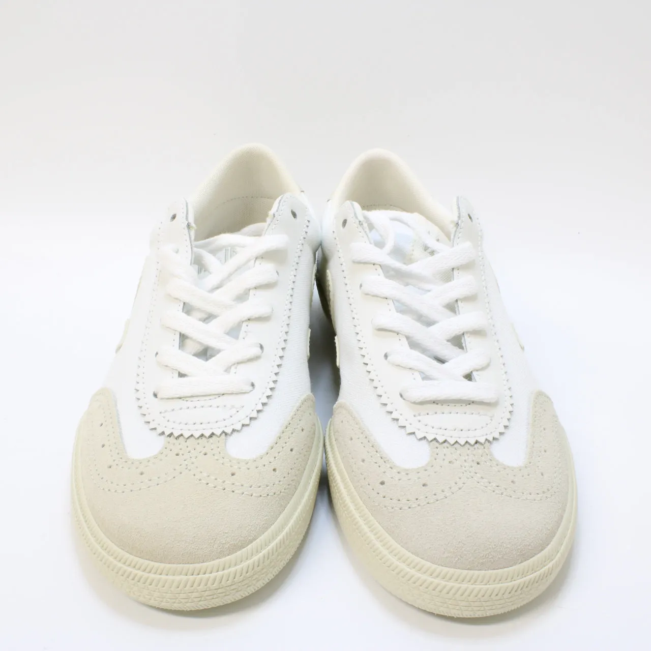 Veja Volley White Pierre F Uk Size 5