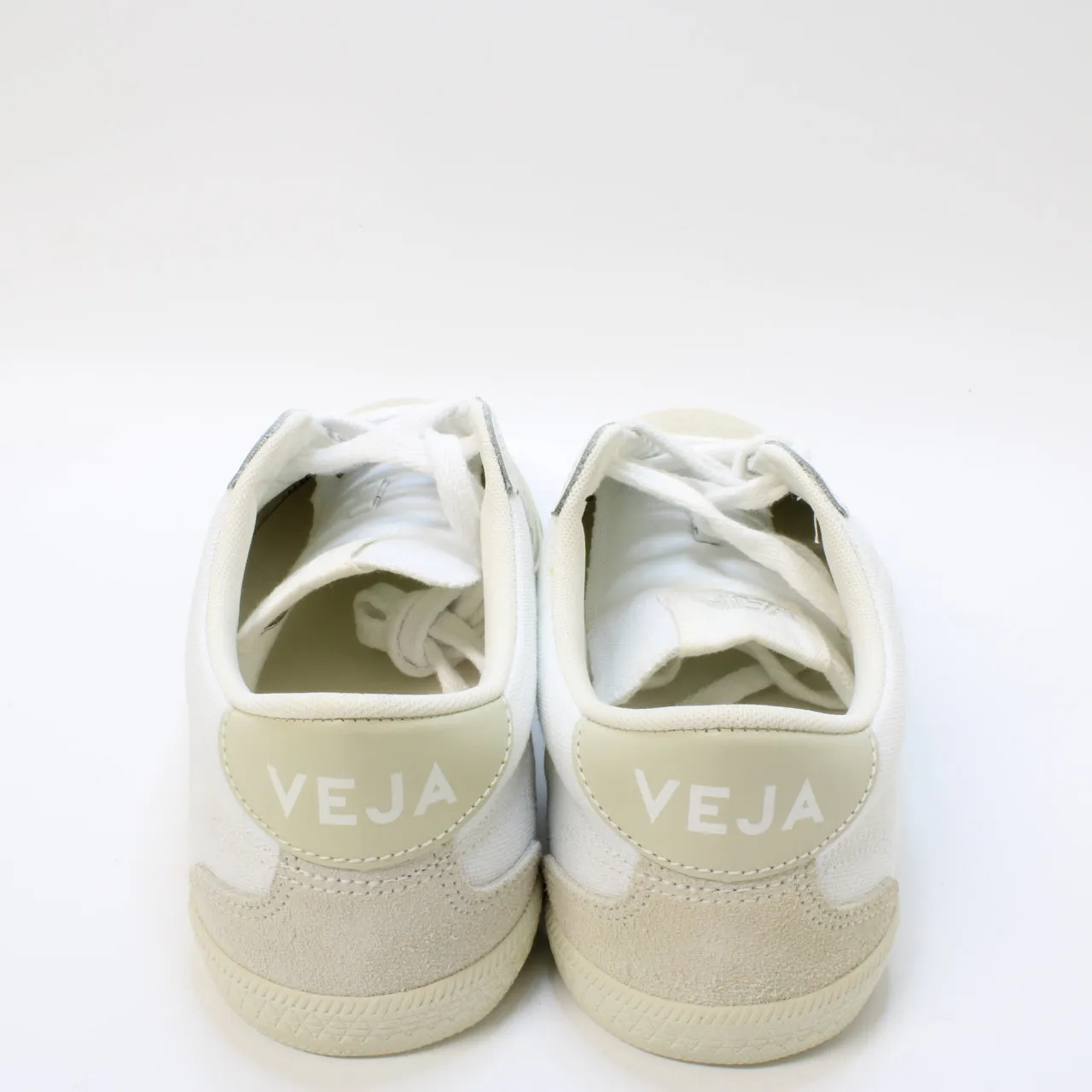 Veja Volley White Pierre F Uk Size 5