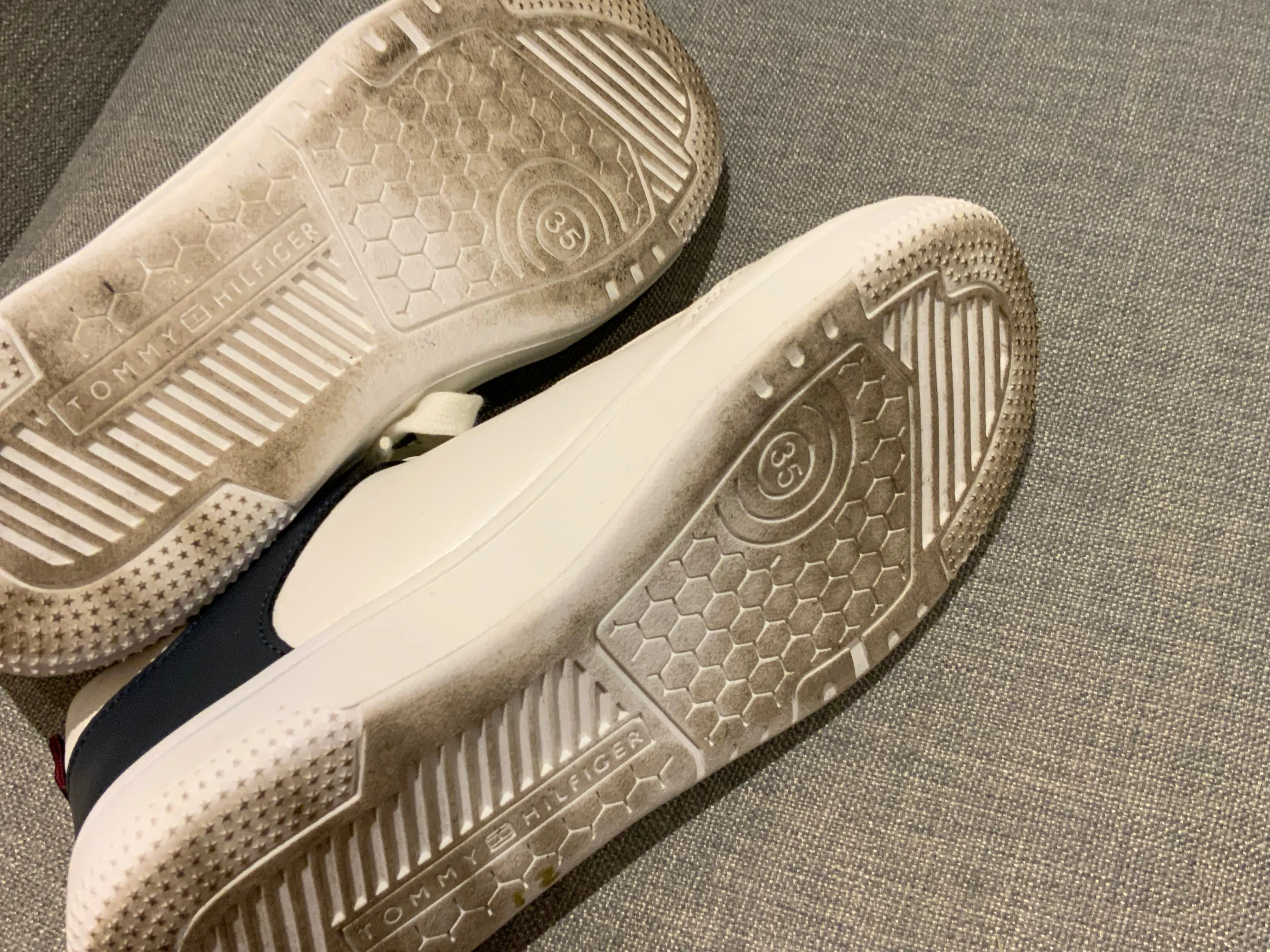 Woman's Sneakers & Athletic Shoes Tommy Hilfiger Laguna Trainers Size 35 UK 2 ladies