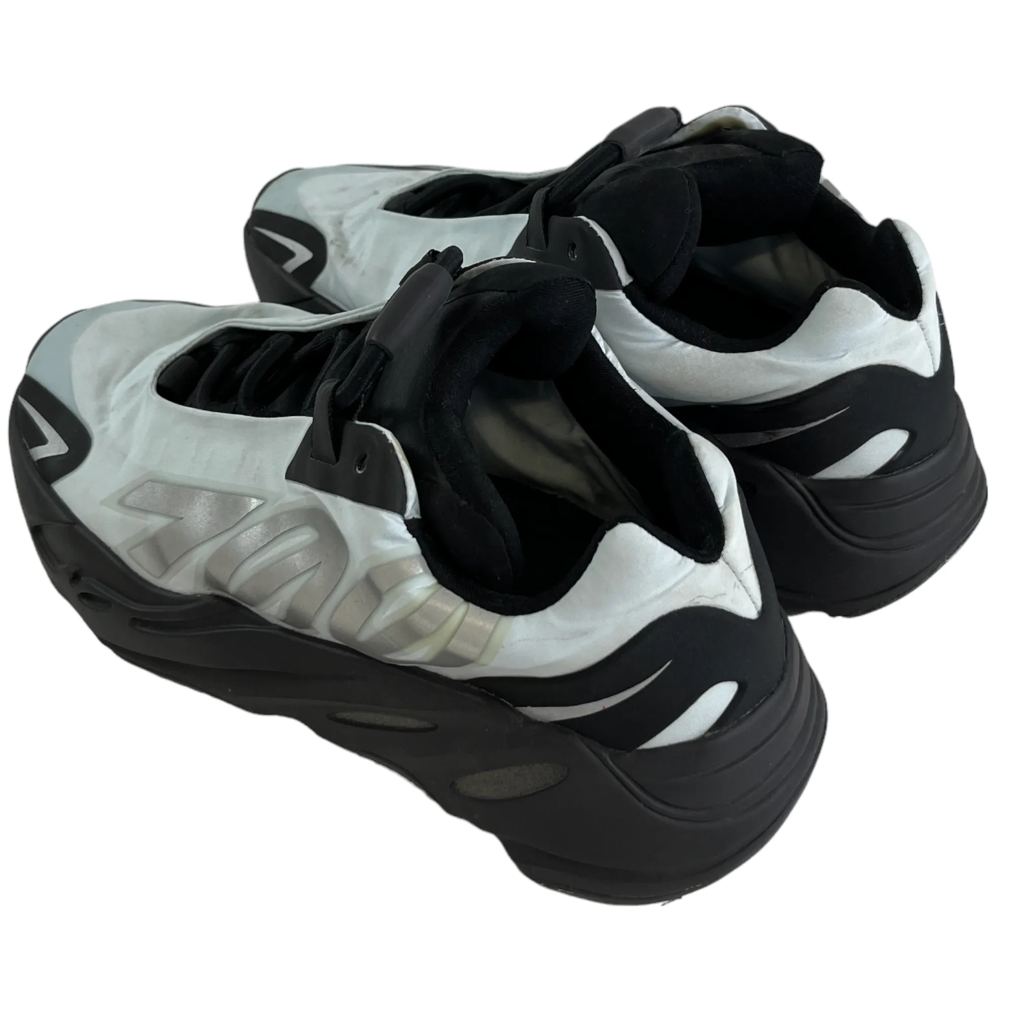 Women's 700 V3 Low Trainers Grey Size EU 37 / UK 4